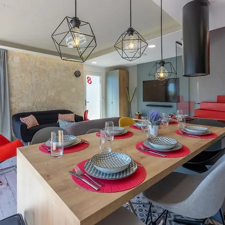 Vakantiehuis Amoris 8 *